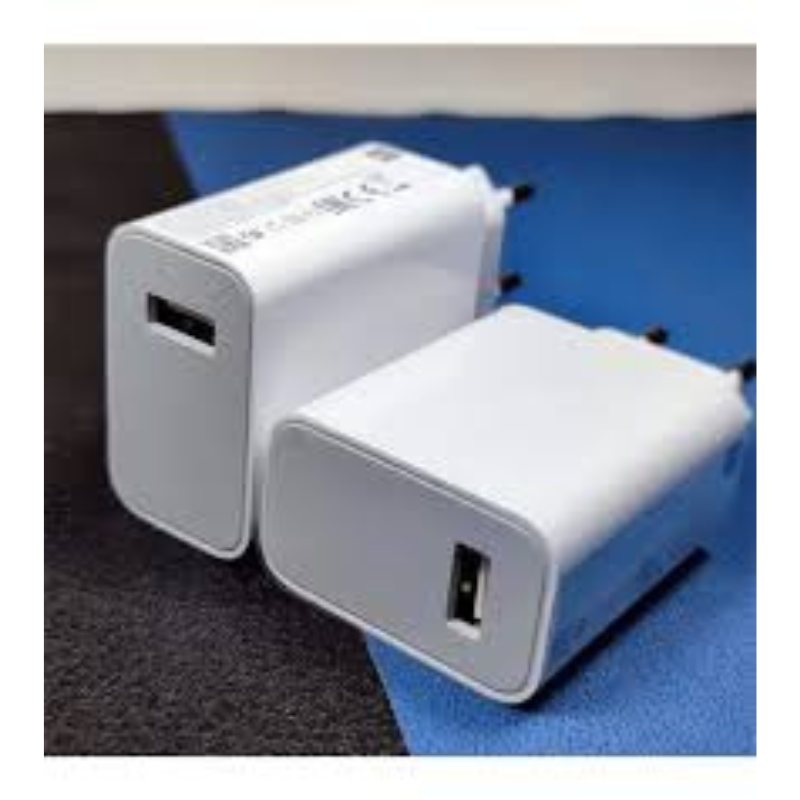 d-2.png Xiaomi USB Charger 33W Quick Charge - White - Image 1