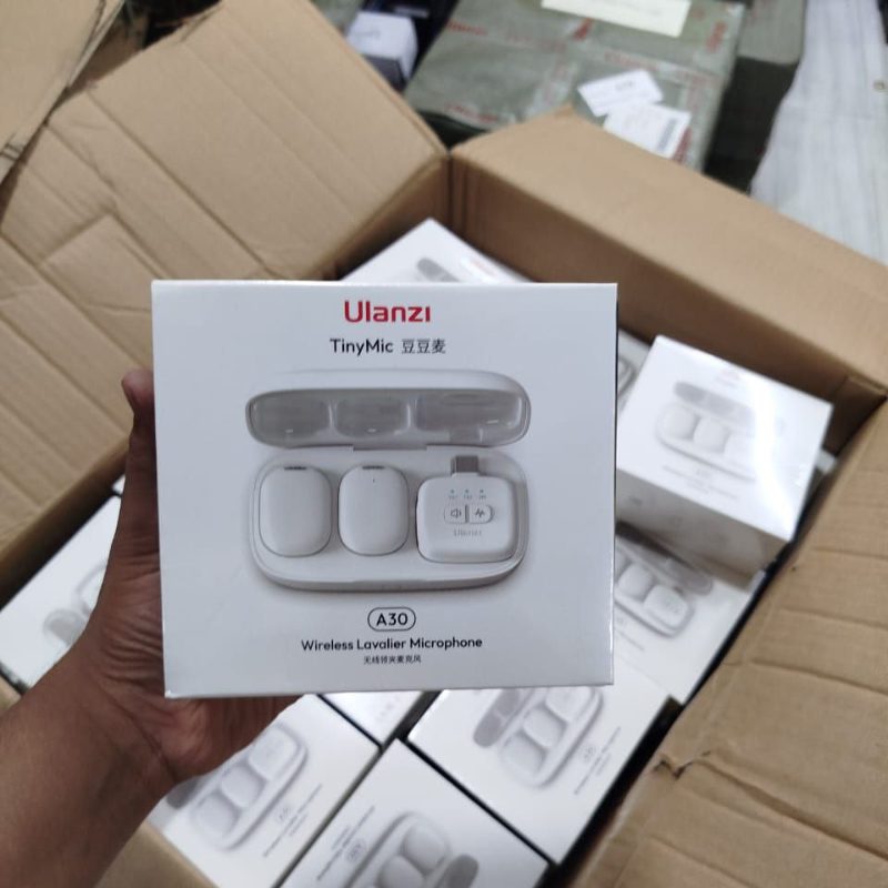 y-12.png Ulanzi A30 Wireless Lavalier Tiny Microphone - Image 1